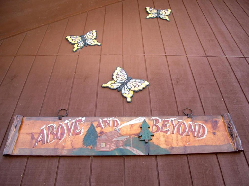 Above And Beyond Villa แกตลิงเบิร์ก ภายนอก รูปภาพ